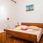 Andelka Apartment *